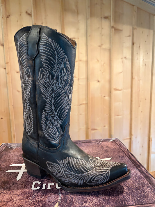 Pointed Toe Boots