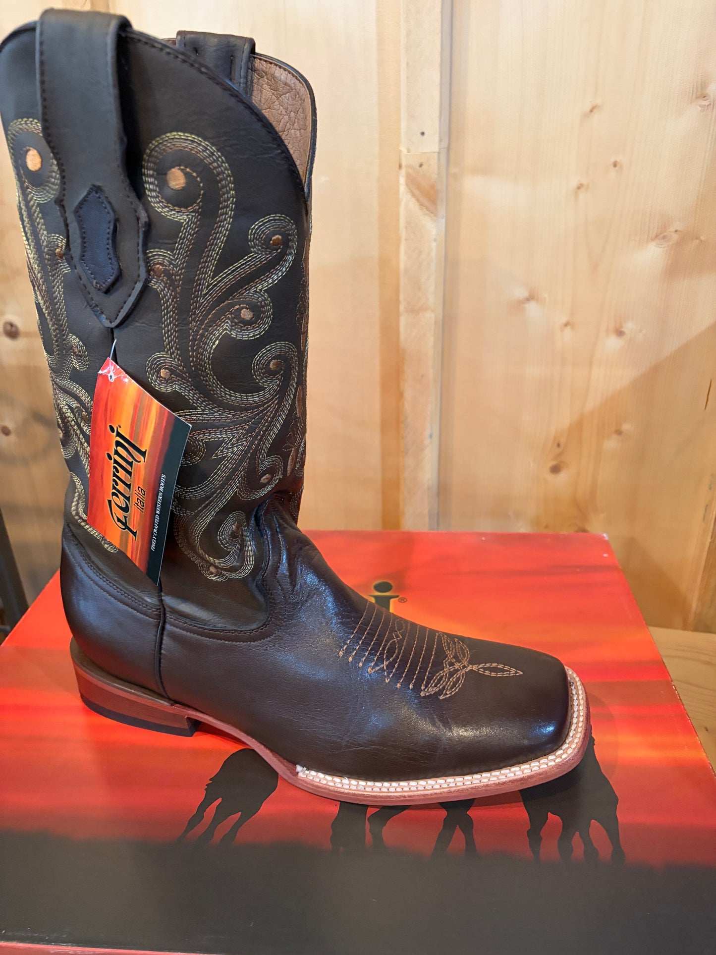 Men's Square Toe Boot